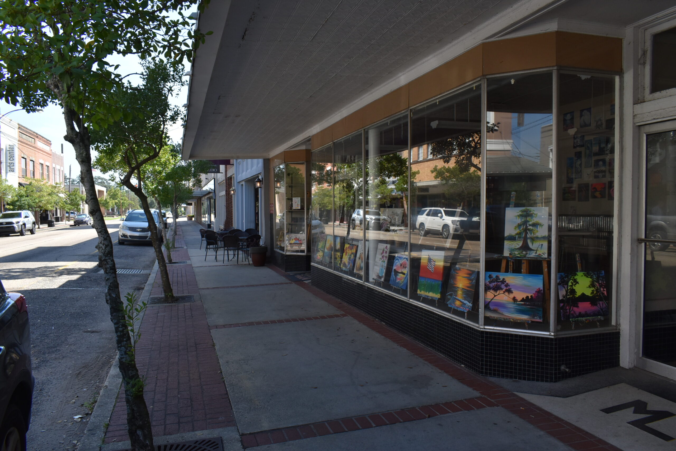 East Thomas St.