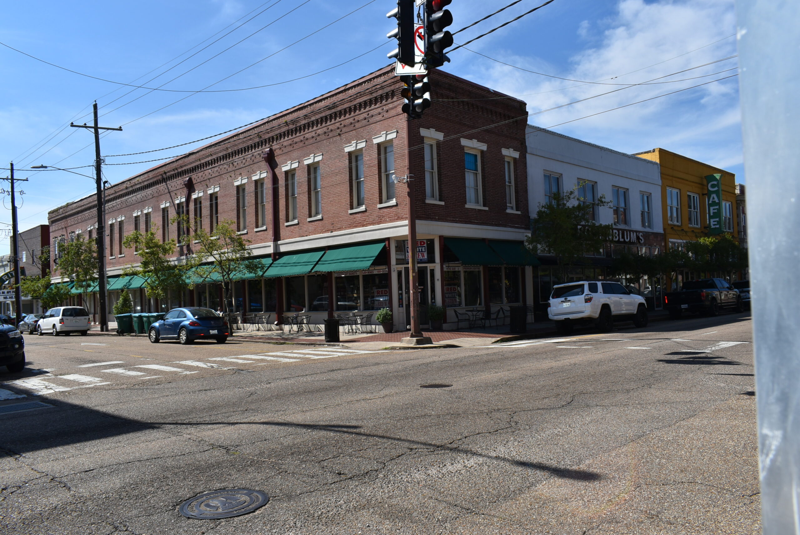 Corner of East Thomas and Cypress St.
